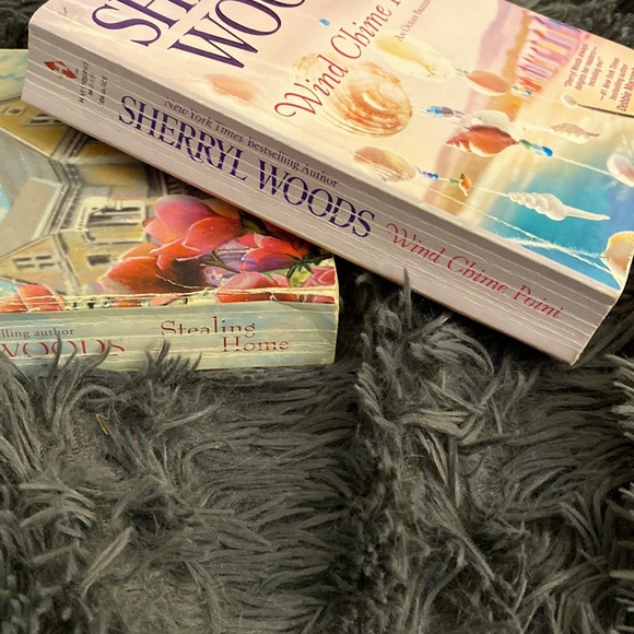 Sherryl Woods books - Picture 2 of 3